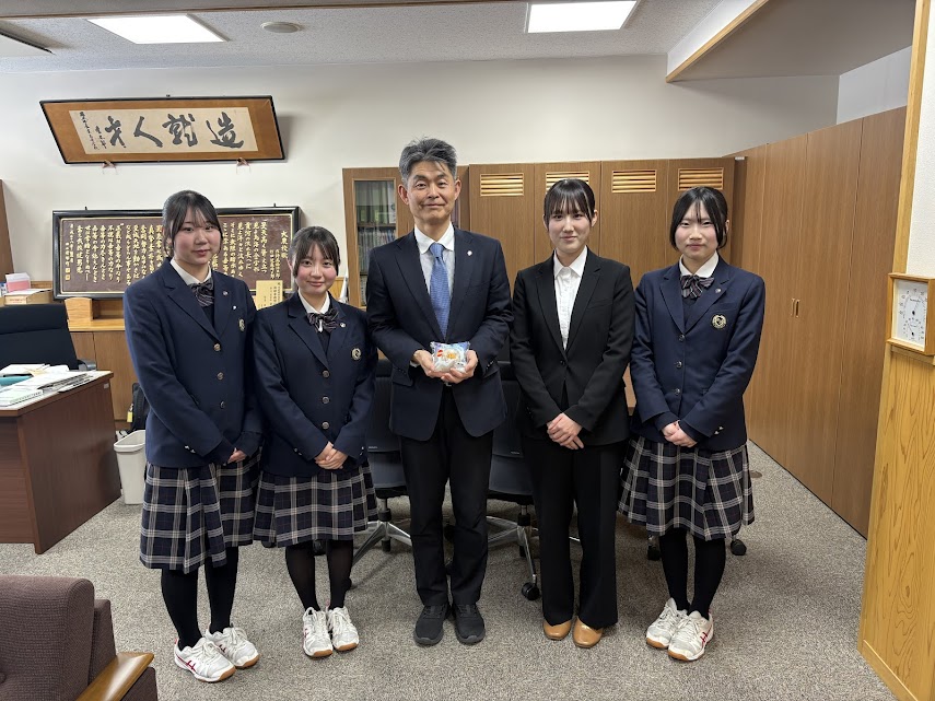 かまくらシュー試食